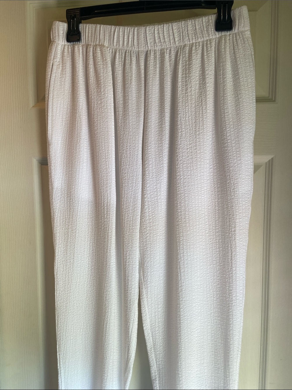 Toofan White Textured Peplum Tunic Top and pants - Picture 5 of 9